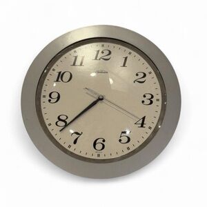 Retro Early-2000s Y2K Sunbeam Quartz Wall Clock Silver Frame 12"
